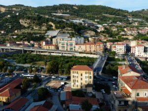 Vista panoramica del comune campano protagonista dell'innovazione imprenditoriale.